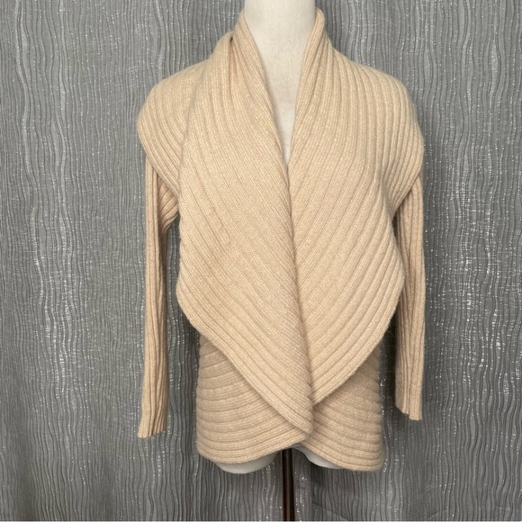 Peruvian Link Alpaca shawl cardigan - Picture 2 of 6